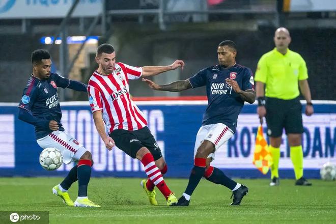 在本轮英超 在本轮英超