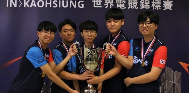 一潮流并不 一潮流并不