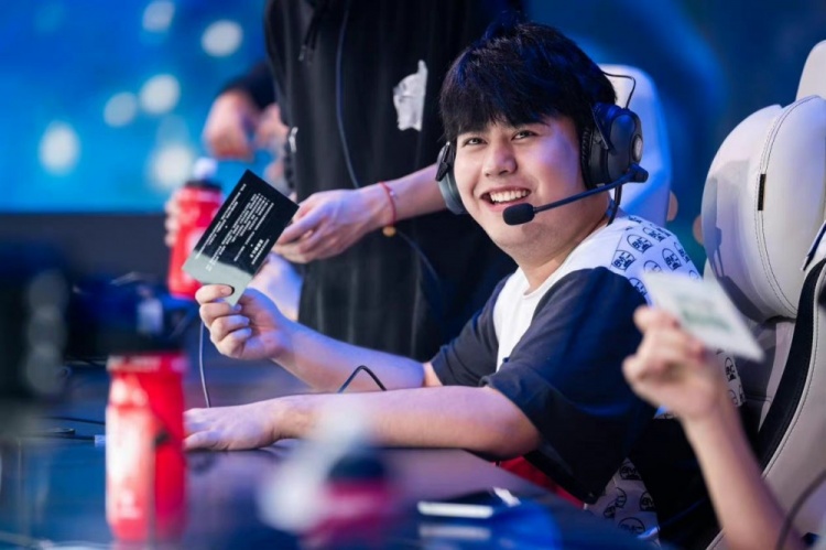 度停止了一 度停止了一